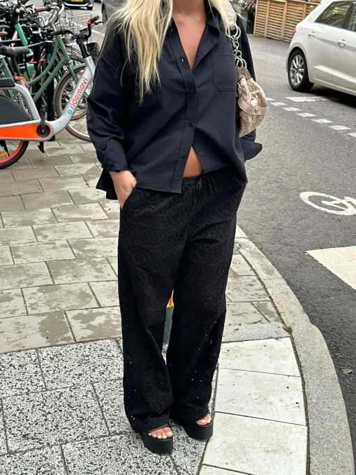Djerf Avenue Broderie Anglaise Byxor Svart Sale