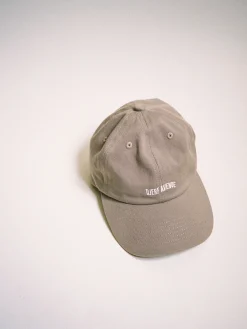 Djerf Avenue Cap Oat Fashion