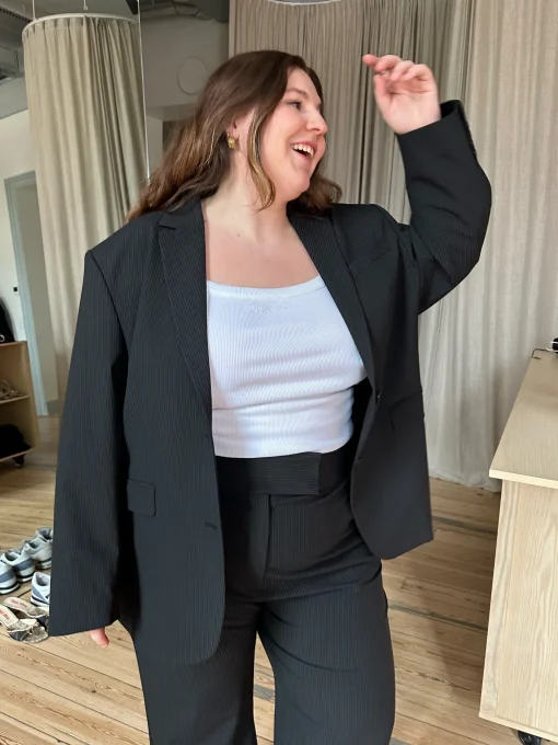 Djerf Avenue Forever Blazer Pinstripe Hot