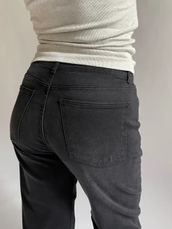 Djerf Avenue Raka Jeans Svart - Hog Shop